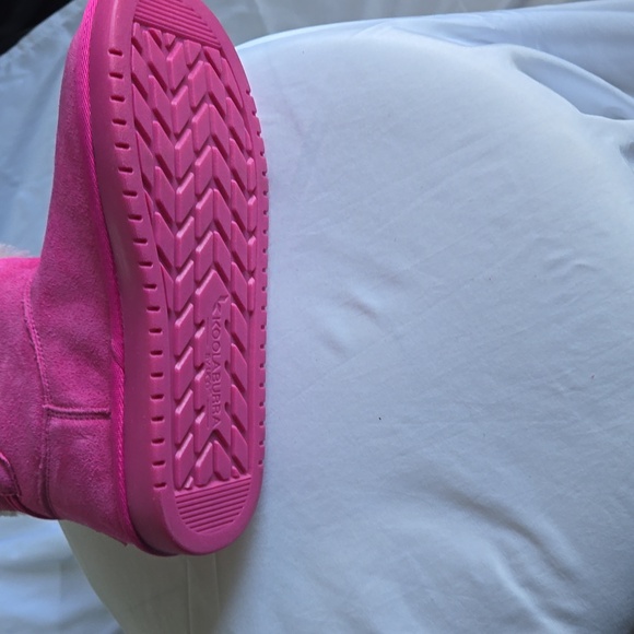 Boots - Picture 6 of 7